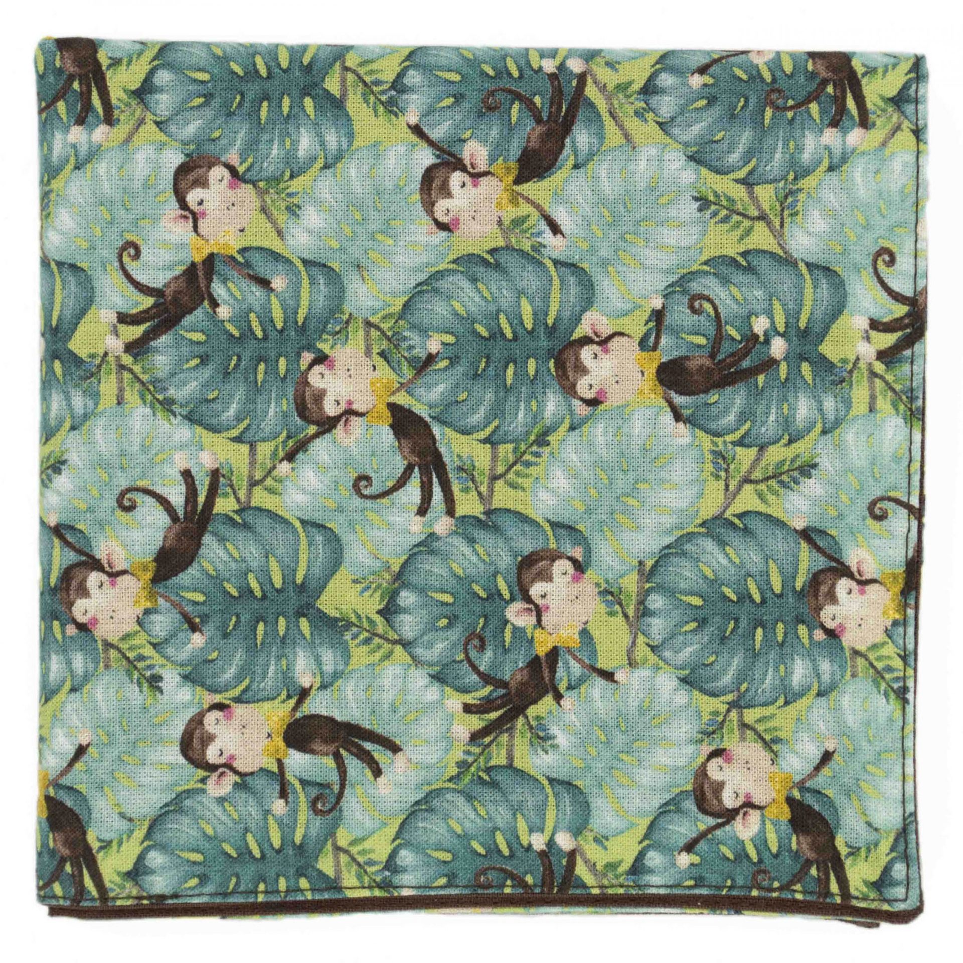 JAGGS_costume_sur_mesure_chemise_sur_mesure_pochette_little_monkey_singe_dans_la_jungle_singe_avec_pochette_jaune_avec_feuilles_vertes_sur_fond_pistache