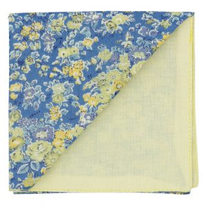 Pochette de costume Liberty Bleu et jaune pale Tatum pliée